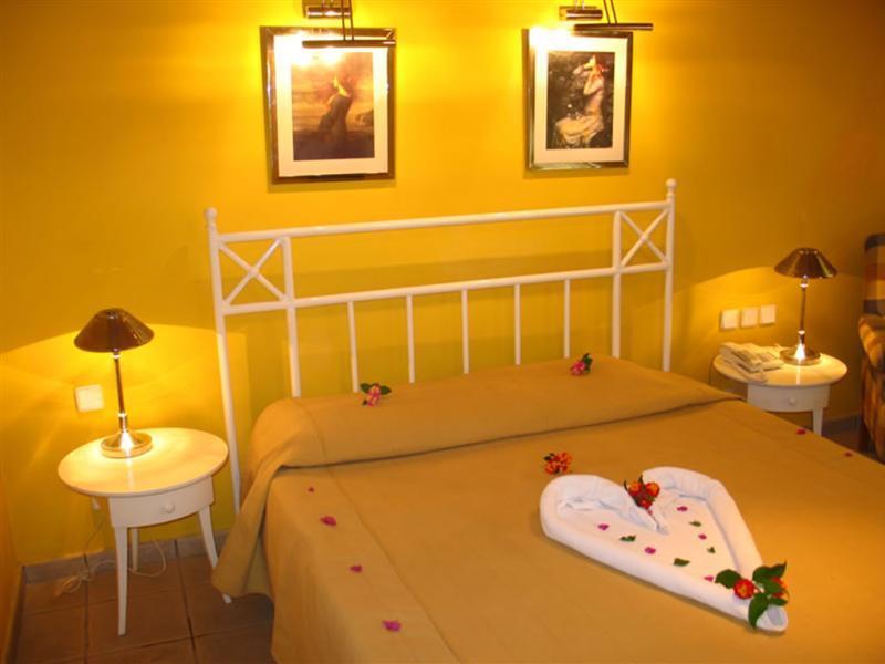 גומבט L'Ambiance Resort Hotel מראה חיצוני תמונה
